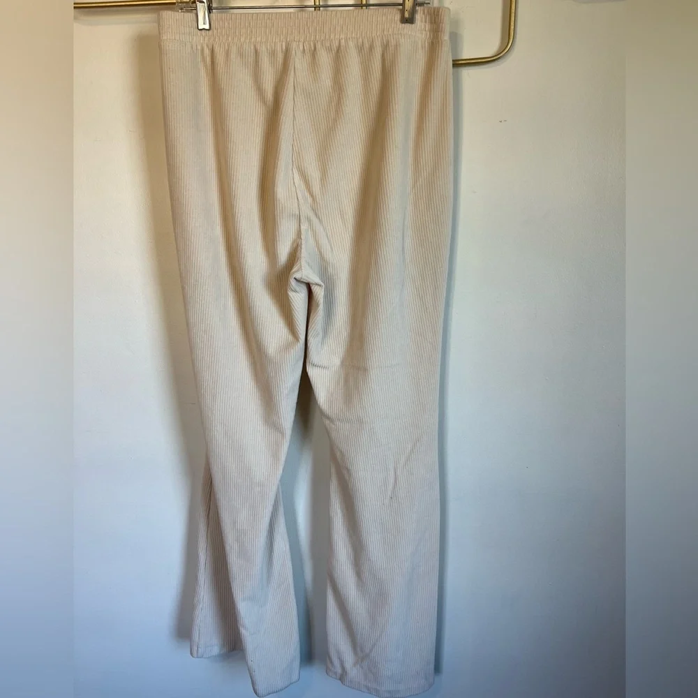Aerie Large Long Corduroy Flare Leg Pants/Leggings - Picture 4 of 8